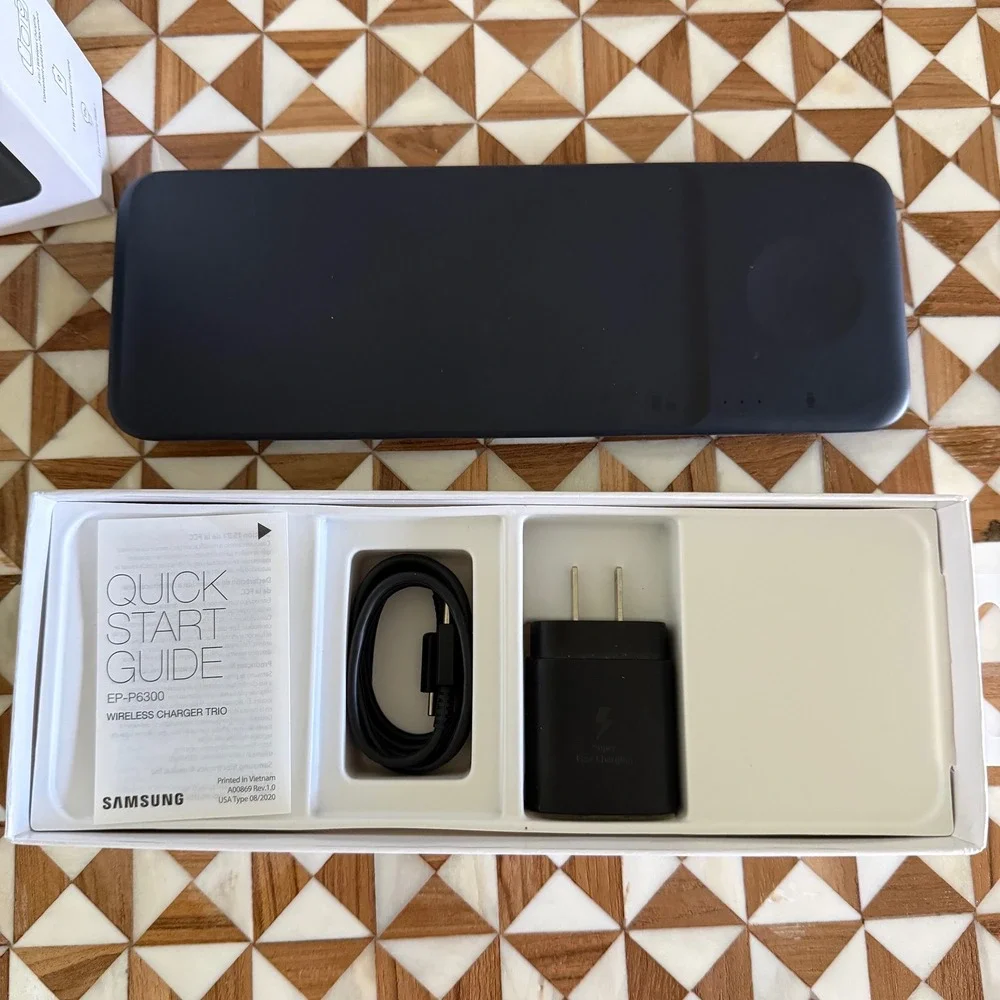 Samsung Wireless Charger Trio EP-P6300 Black 3-in-1 Fast Charging Pad 9W